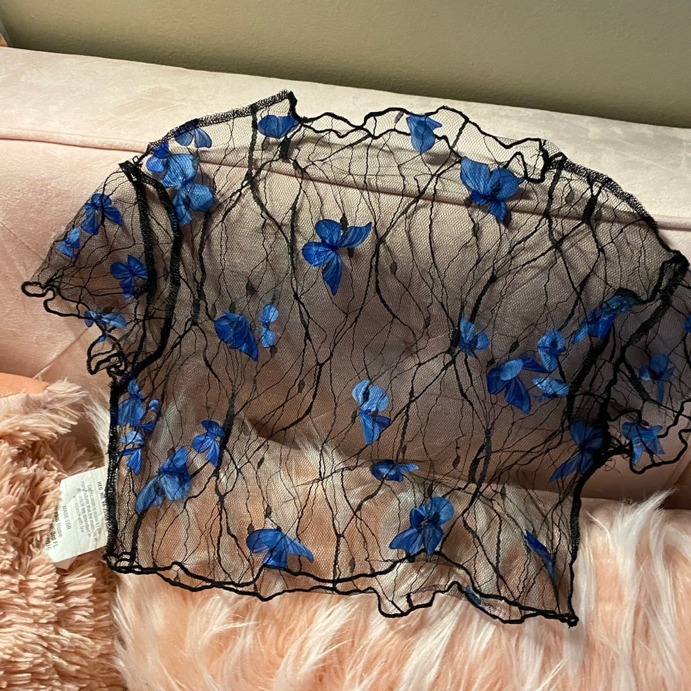Butterfly top